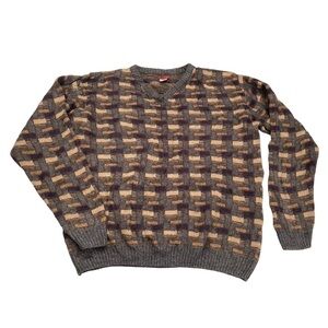 Men’s vintage 80’s vibe geometric color block neutral tone knit v-neck sweater